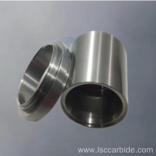 Carbide crucibles with high corrosion resistant